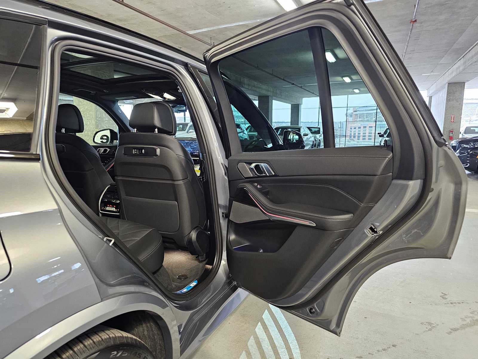 Thumbnail: 2026 BMW X5 - 35