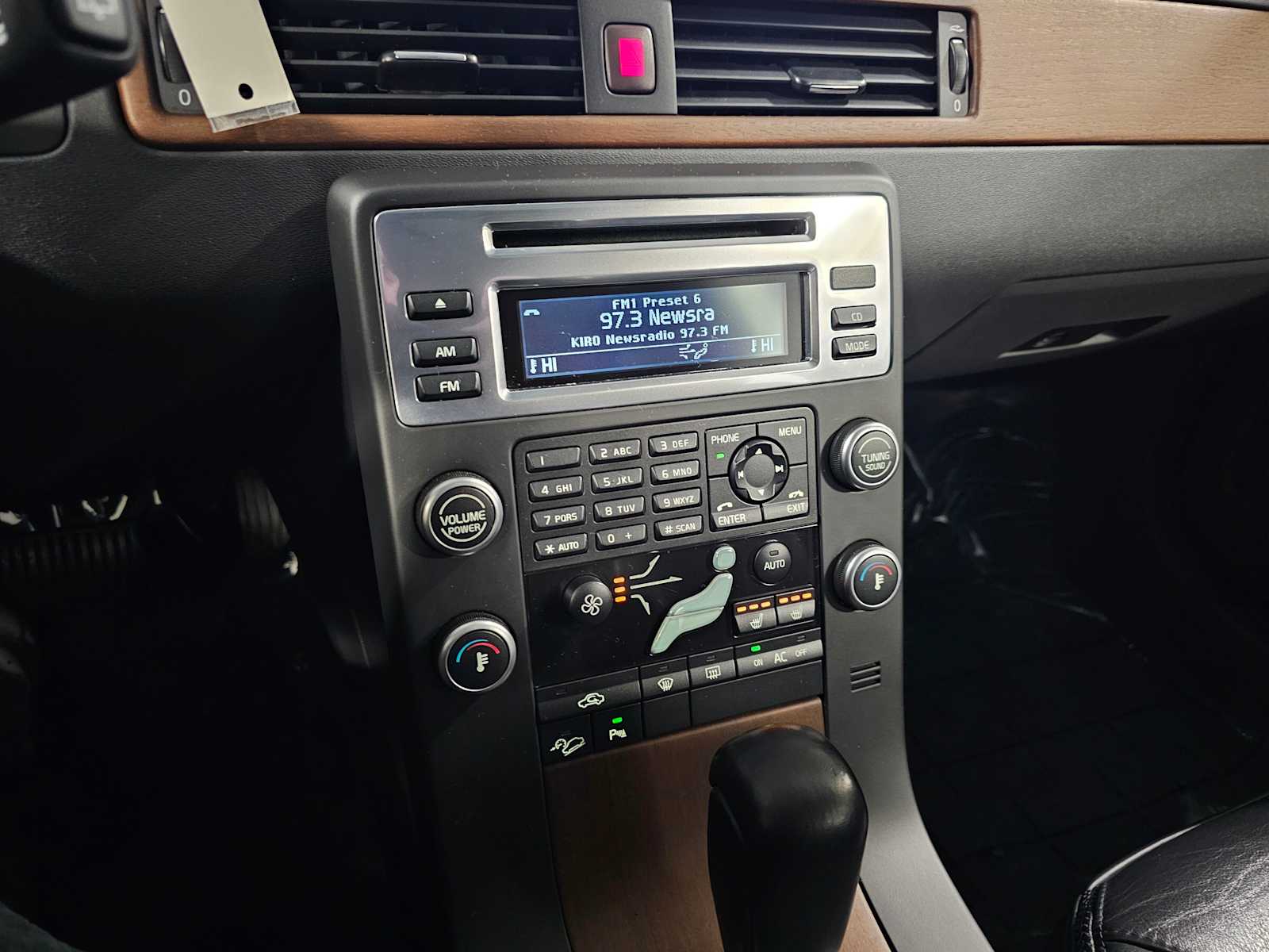 Thumbnail: 2009 Volvo XC70 - 14