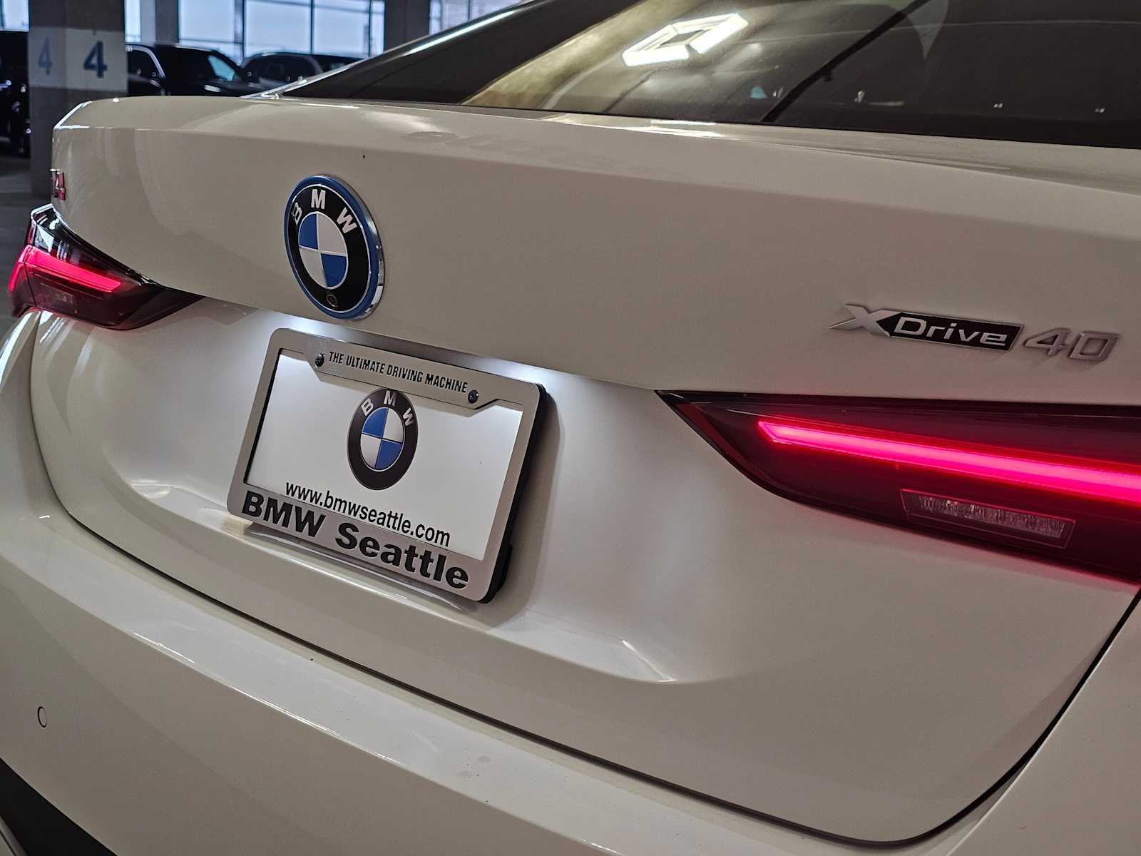 Thumbnail: 2025 BMW i4 - 7