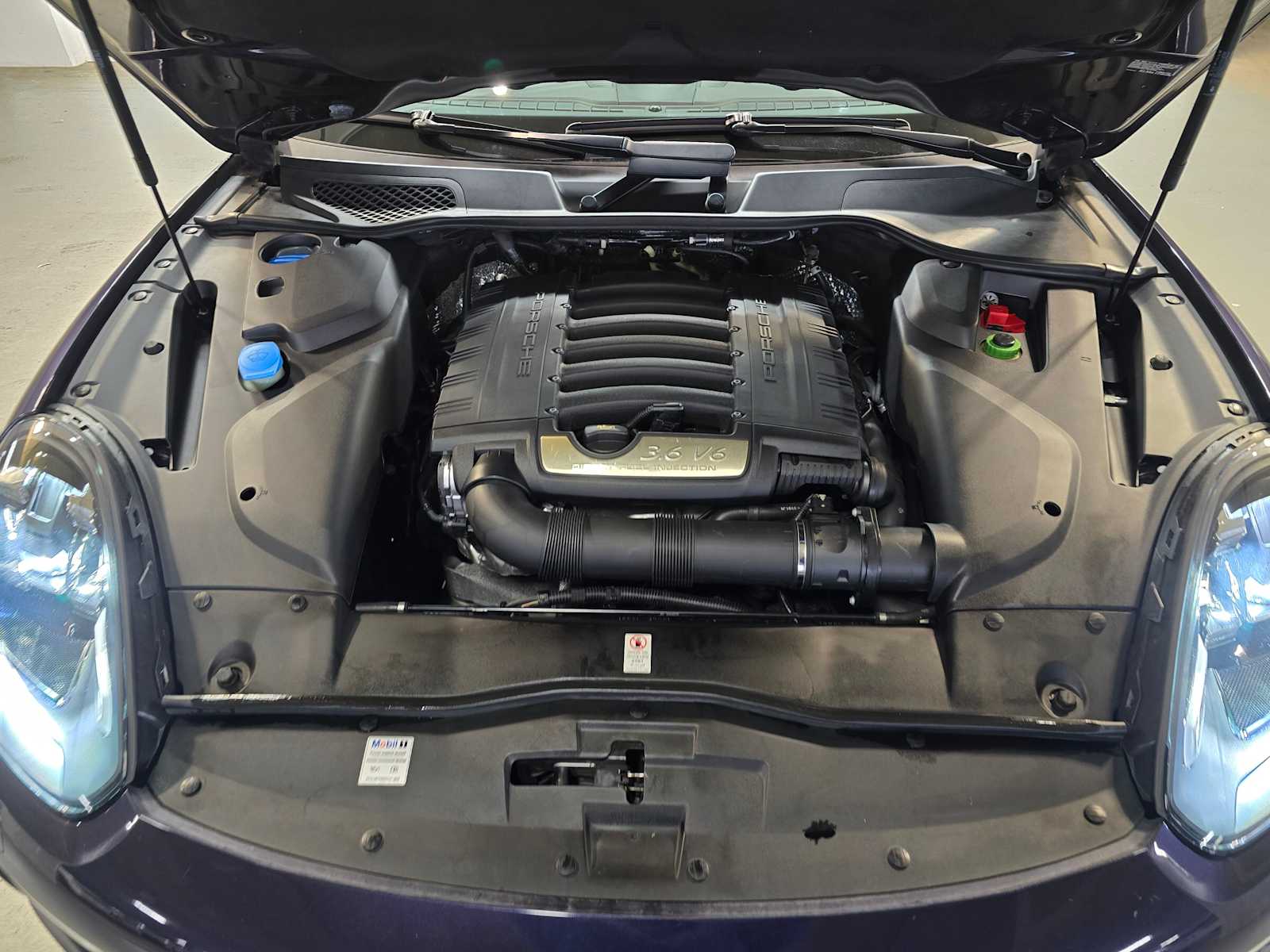 Thumbnail: 2017 Porsche Cayenne - 9