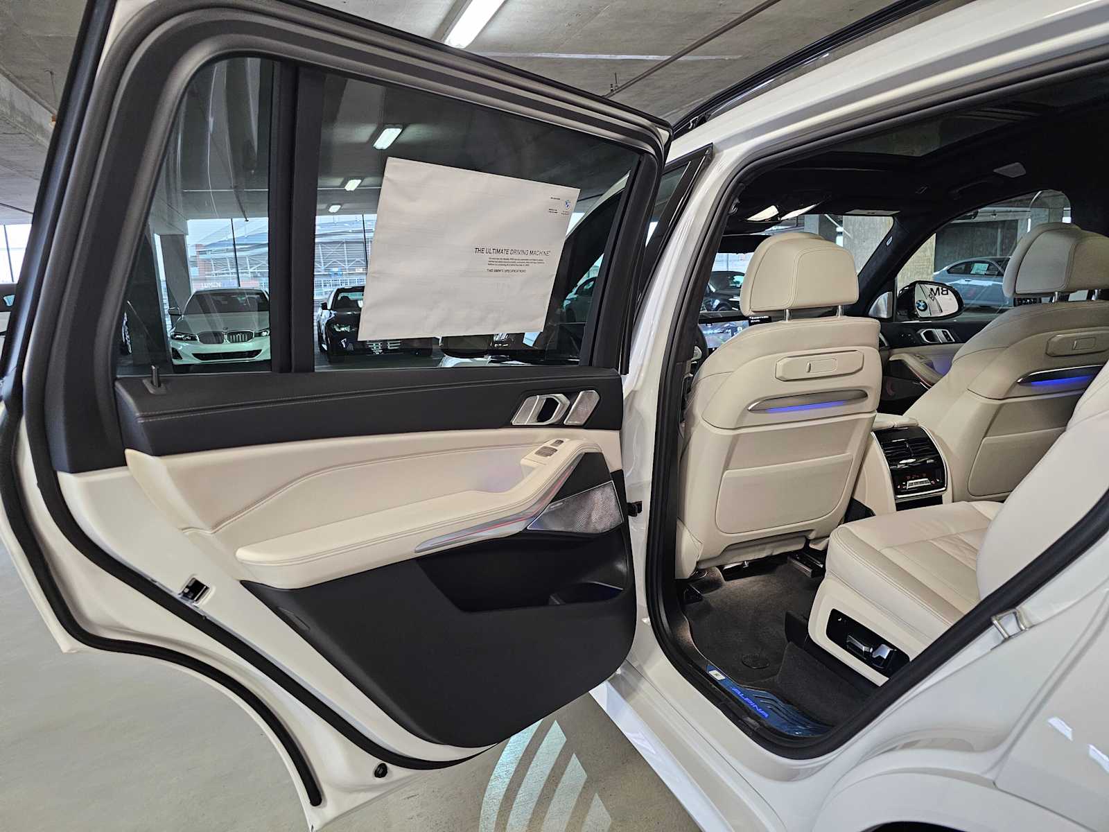 Thumbnail: 2026 BMW X7 - 34