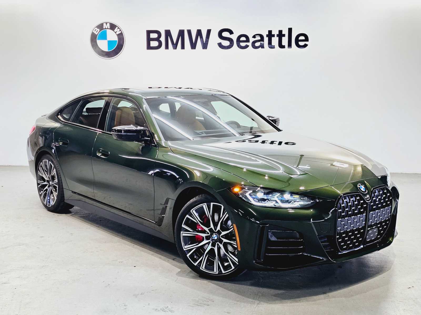 Thumbnail: 2024 BMW 4 Series - 4