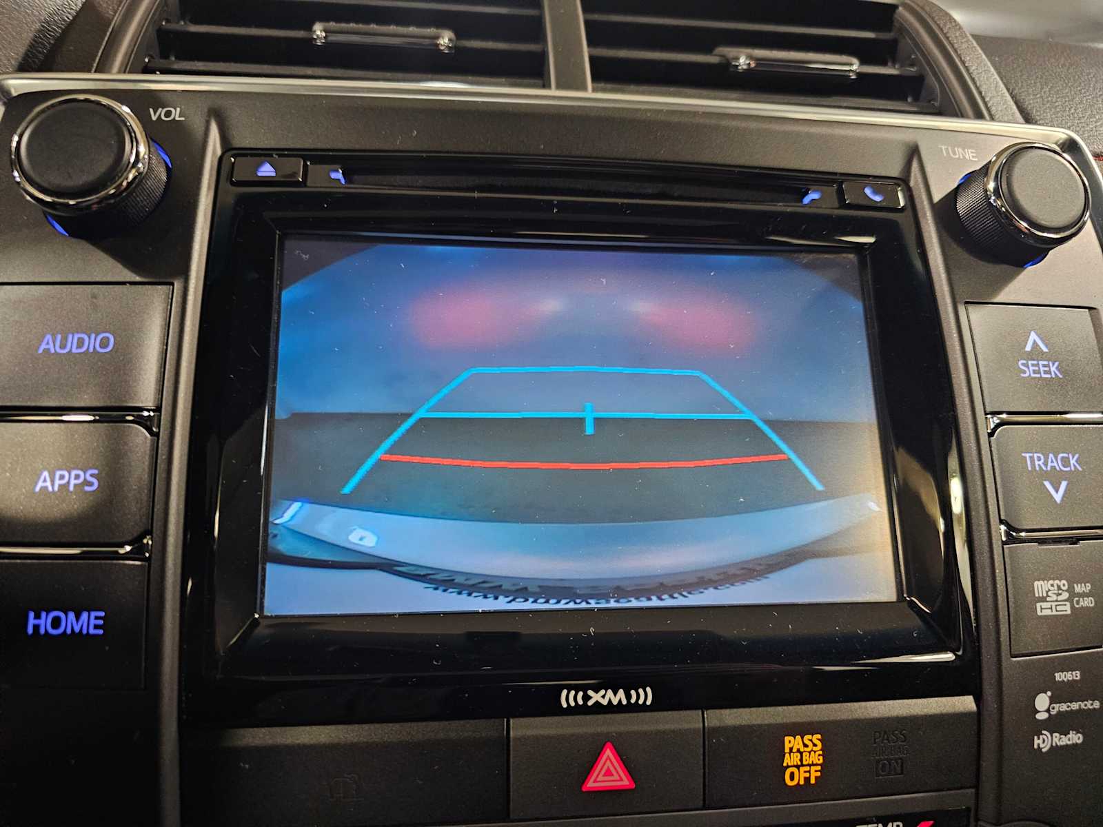 Thumbnail: 2016 Toyota Camry - 18