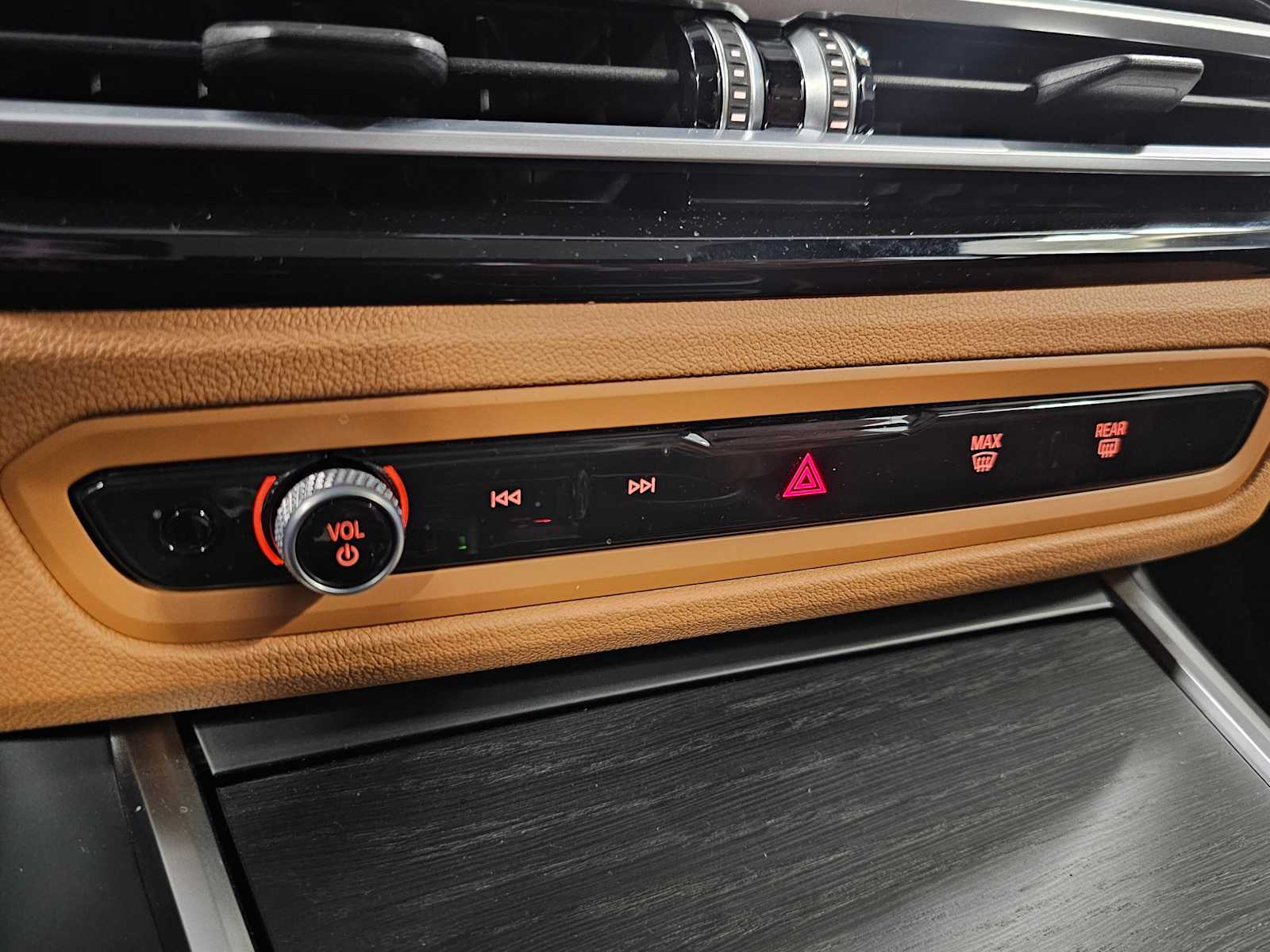 Thumbnail: 2023 BMW i4 - 16