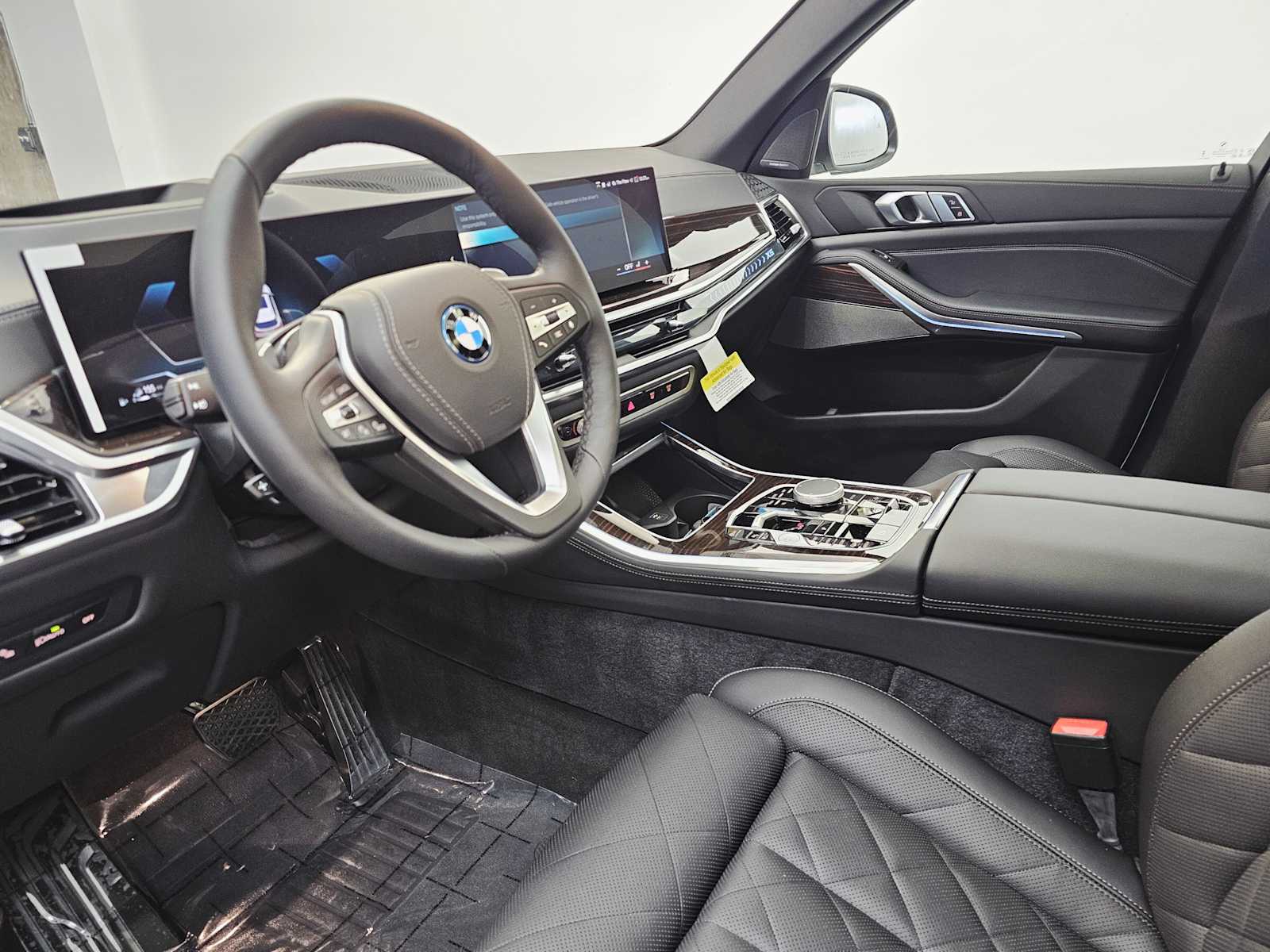 Thumbnail: 2026 BMW X5 - 2