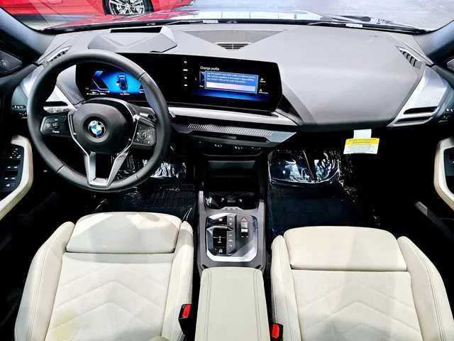 Thumbnail: 2025 BMW 2 Series - 10