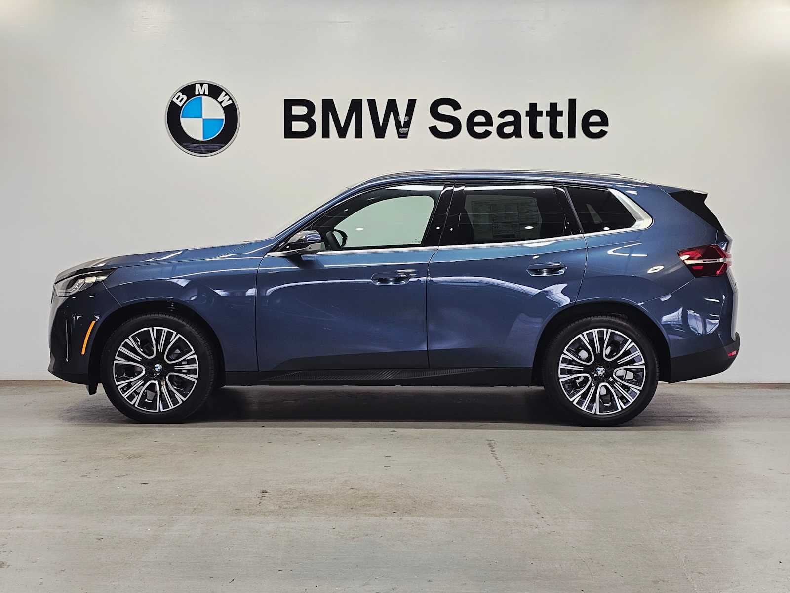 Thumbnail: 2026 BMW X3 - 3