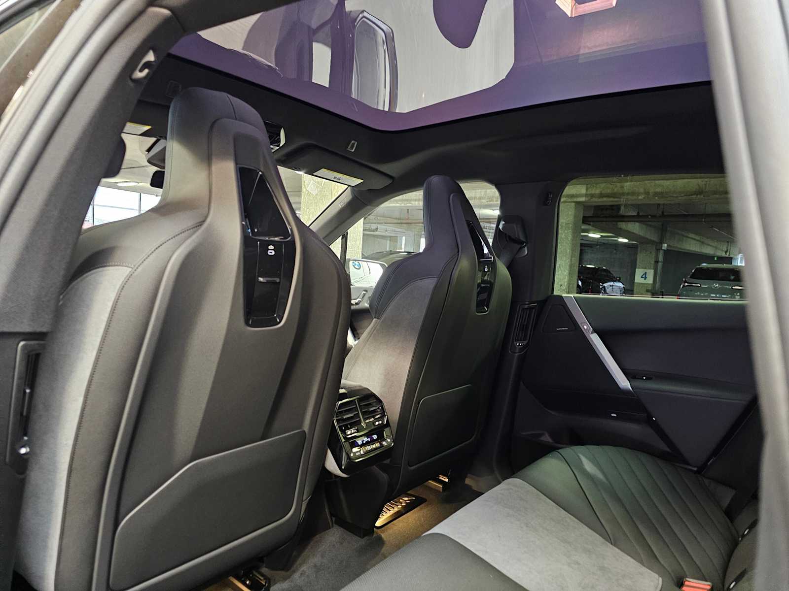 Thumbnail: 2026 BMW iX - 22