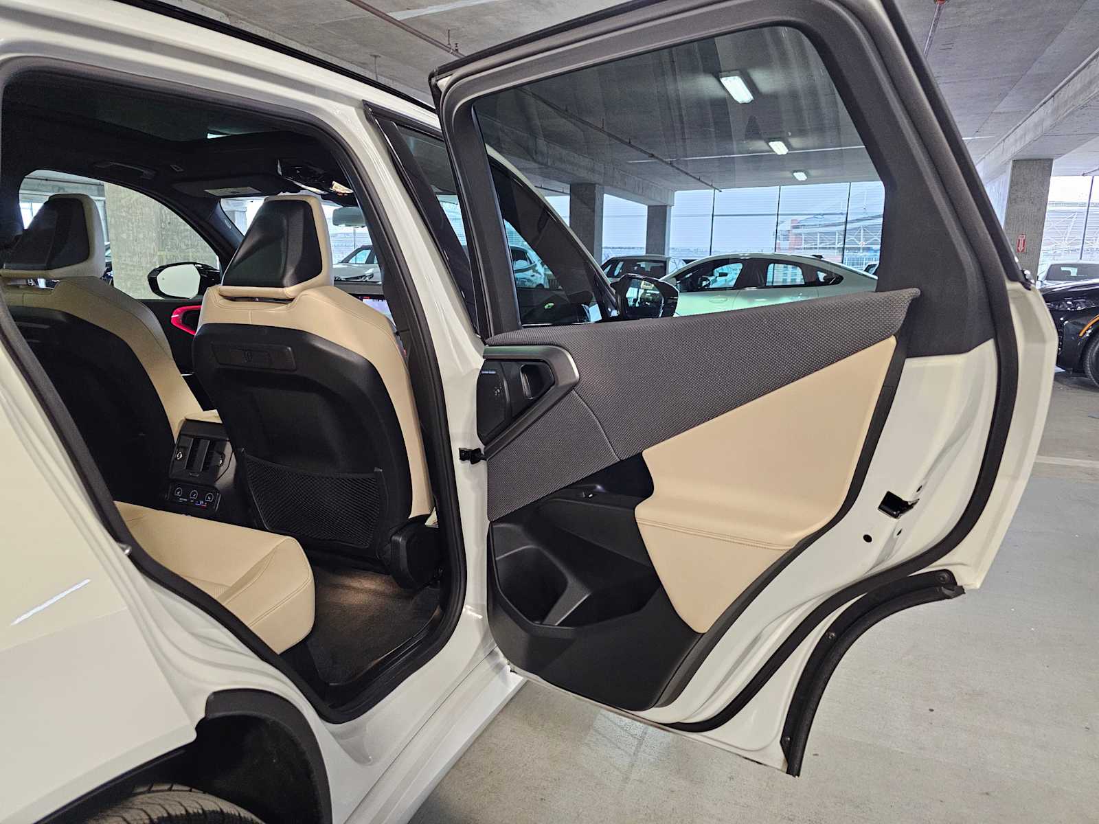 Thumbnail: 2025 BMW X3 - 36