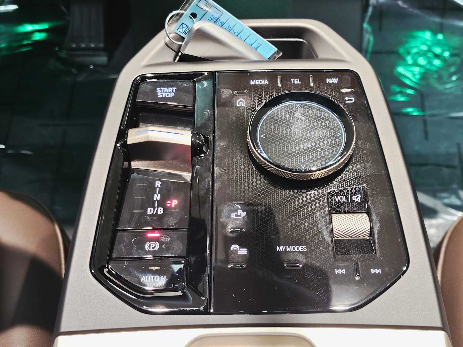 Thumbnail: 2026 BMW iX - 18