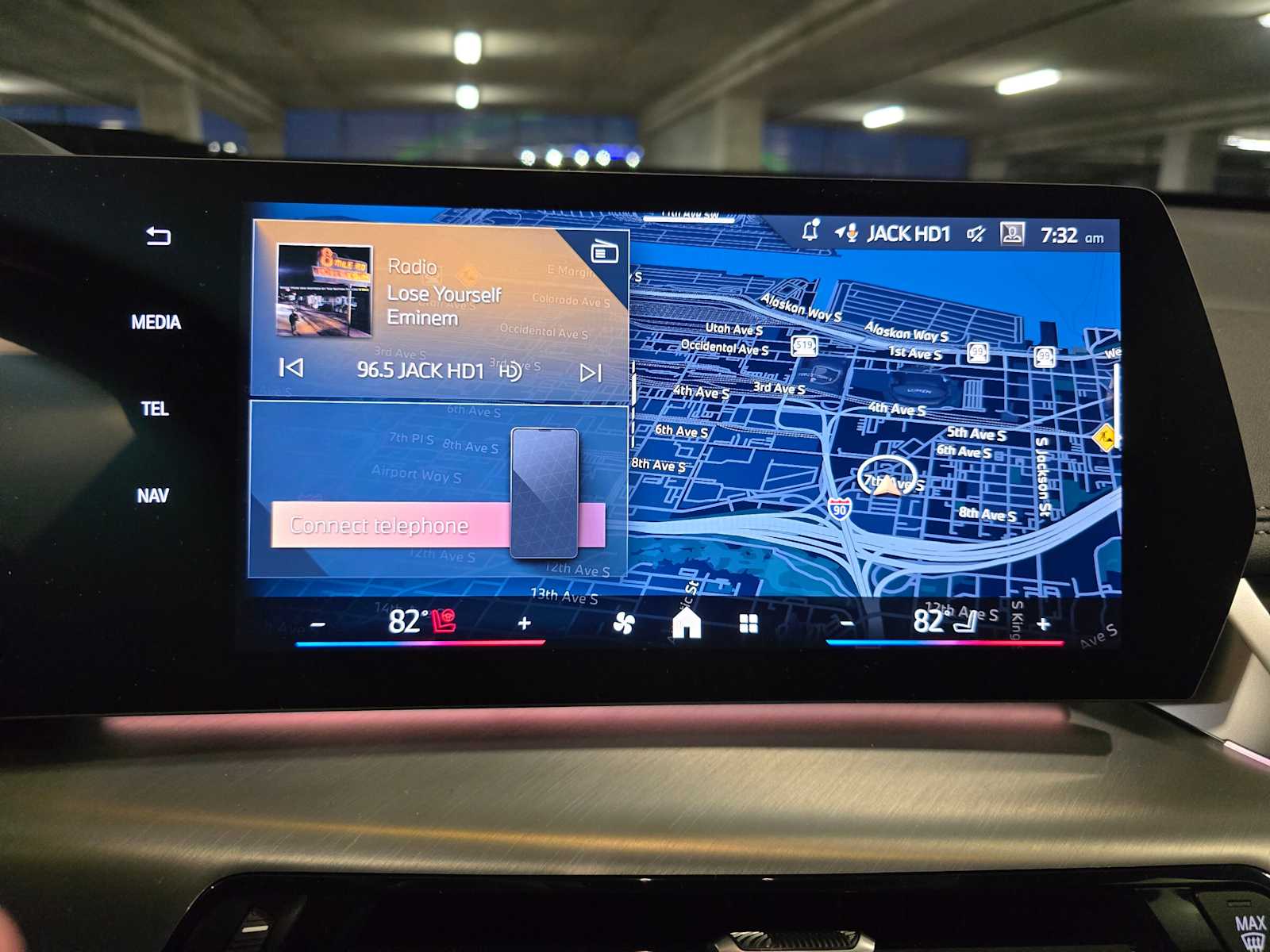 Thumbnail: 2026 BMW X1 - 13