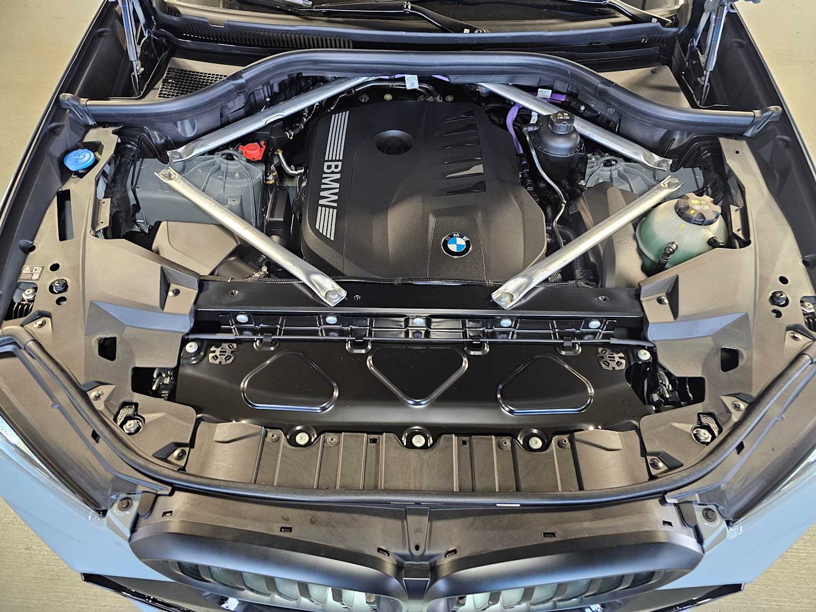 Thumbnail: 2026 BMW X5 - 9