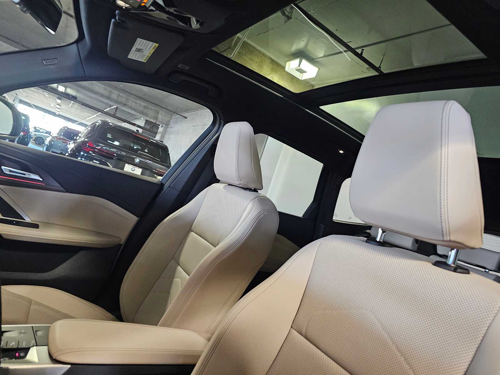 Thumbnail: 2025 BMW X1 - 33