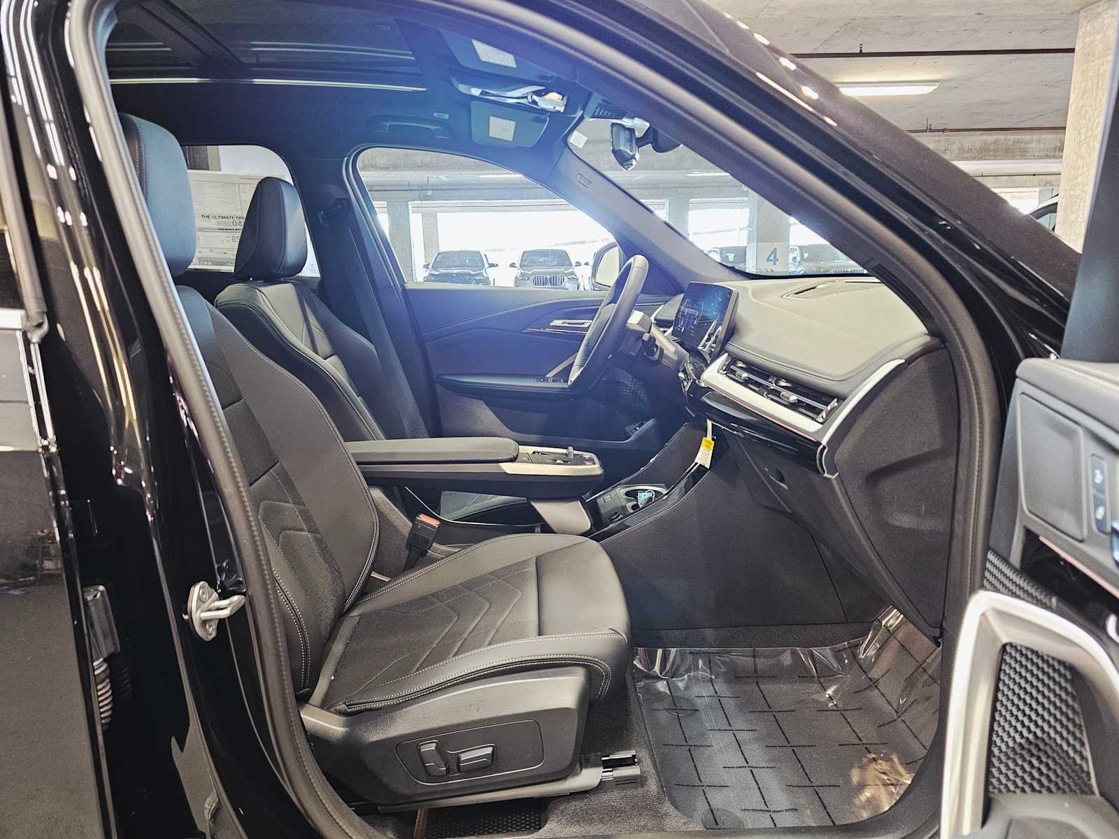 Thumbnail: 2025 BMW X1 - 27