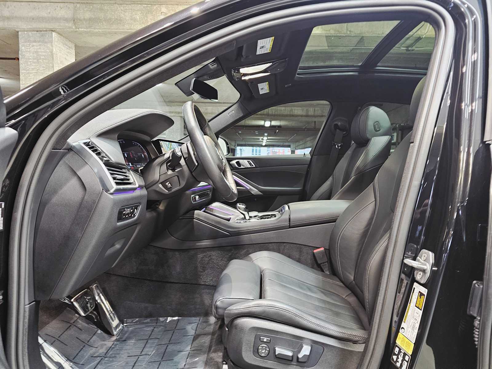 Thumbnail: 2022 BMW X6 - 23