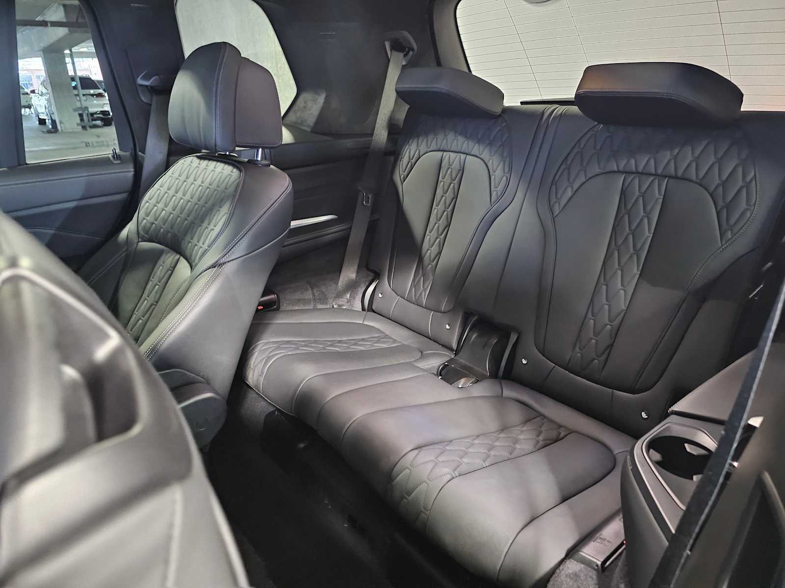 Thumbnail: 2025 BMW X7 - 39