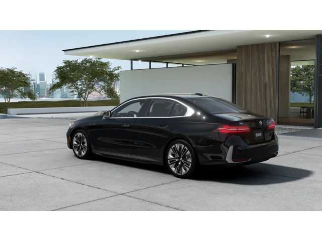 Thumbnail: 2027 BMW i5 - 2