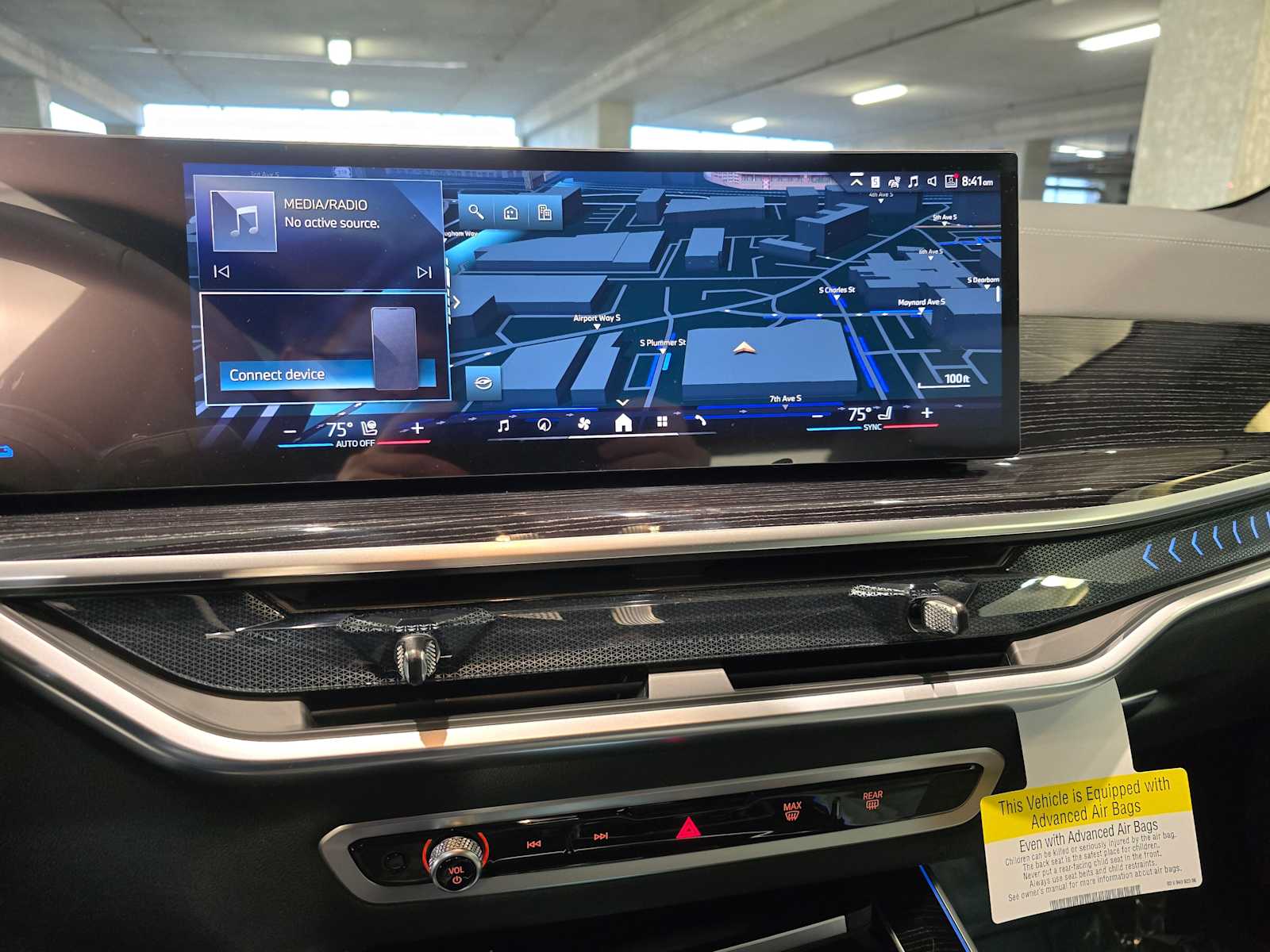 Thumbnail: 2026 BMW X5 - 13