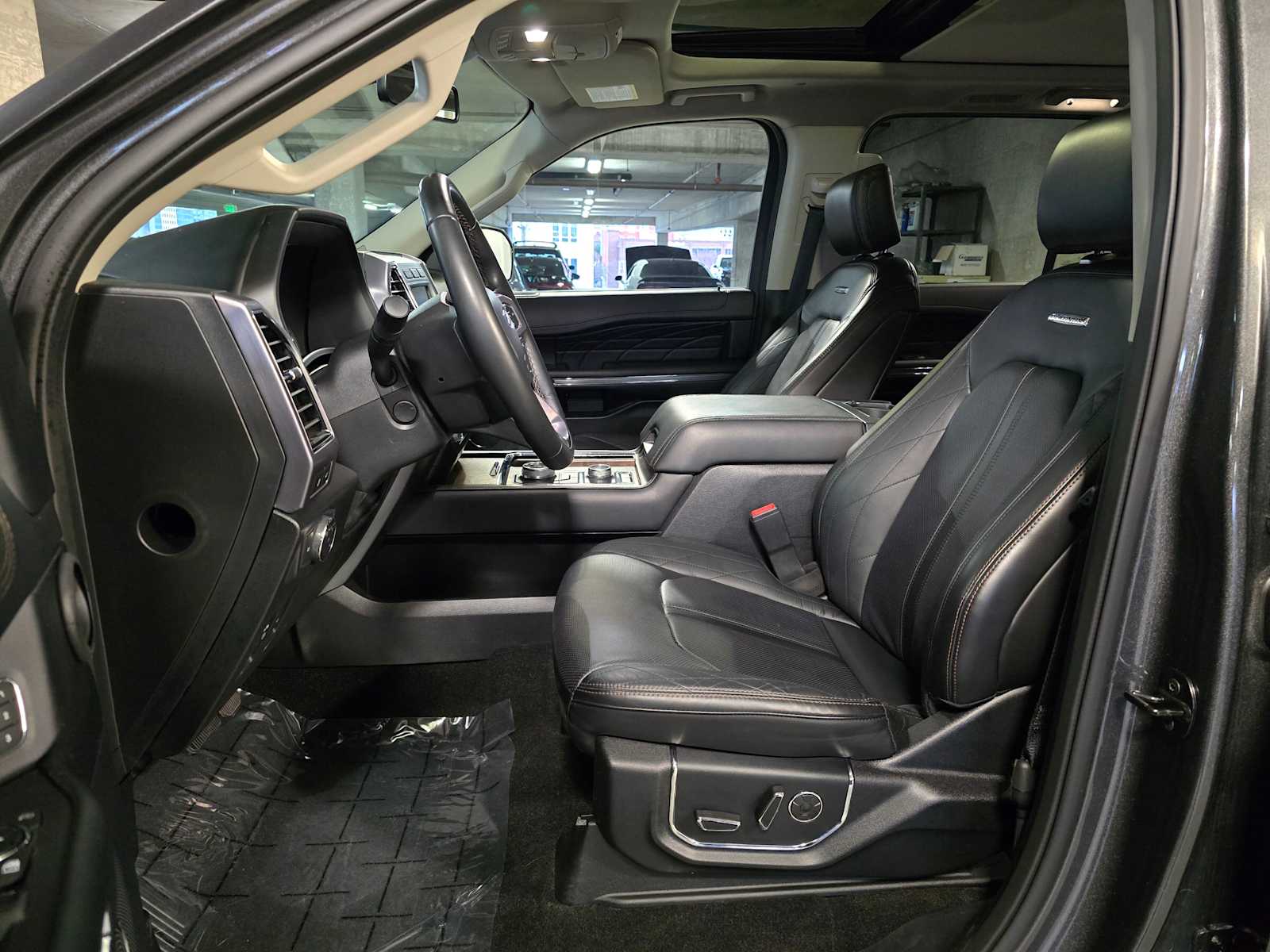 Thumbnail: 2020 Ford Expedition - 27