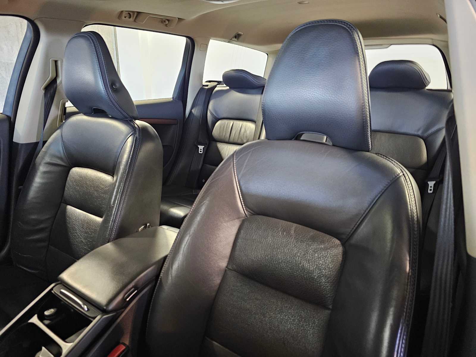 Thumbnail: 2009 Volvo XC70 - 25