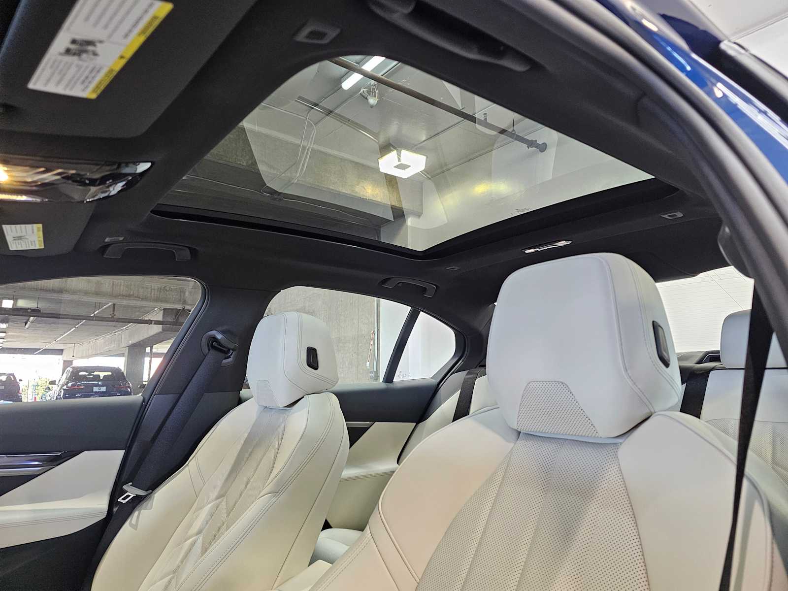 Thumbnail: 2026 BMW 5 Series - 24