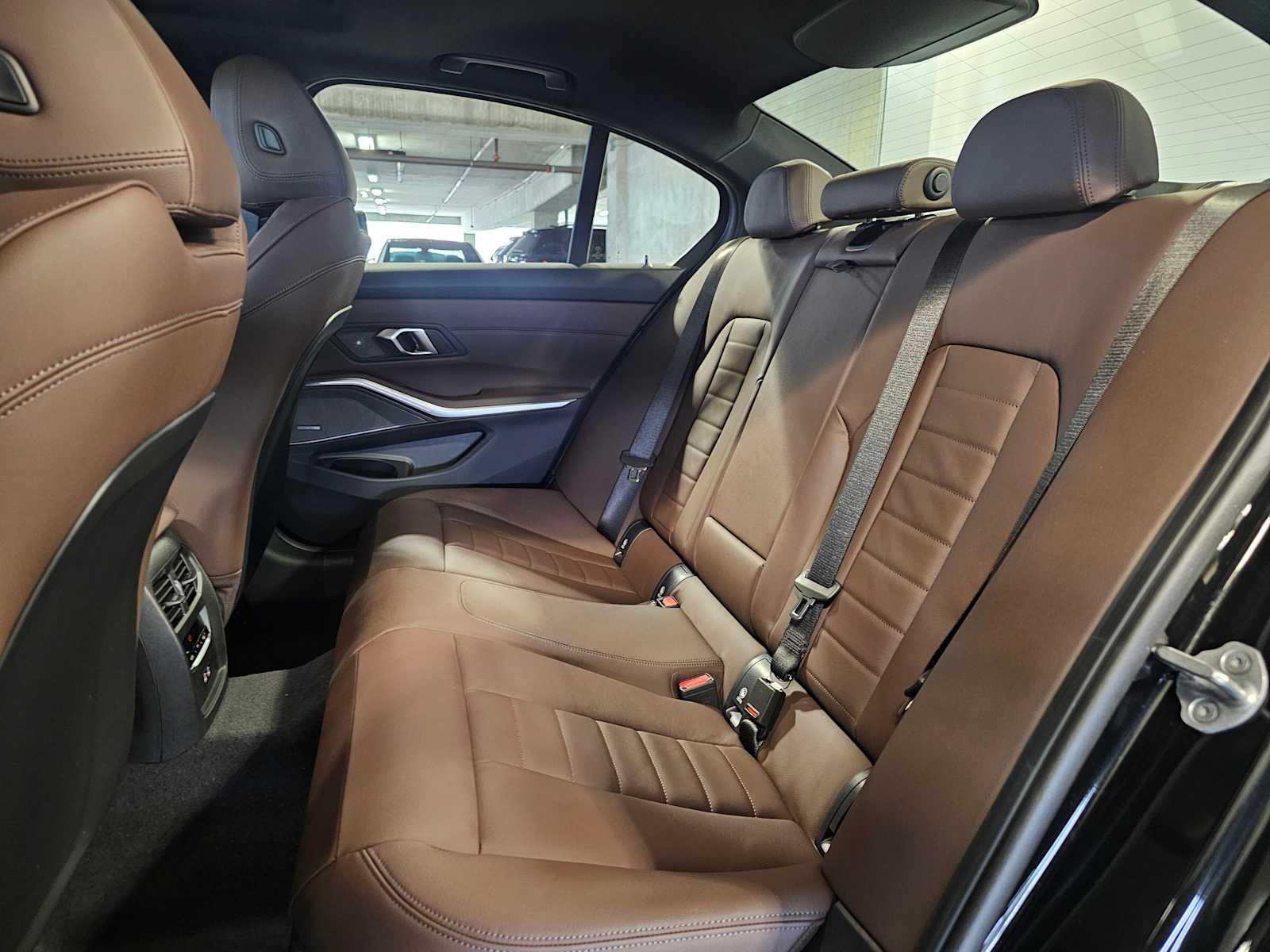 Thumbnail: 2026 BMW 3 Series - 36