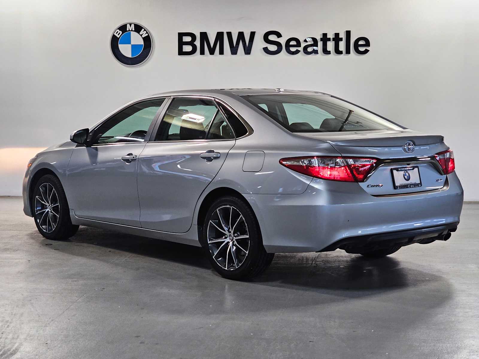 Thumbnail: 2016 Toyota Camry - 4