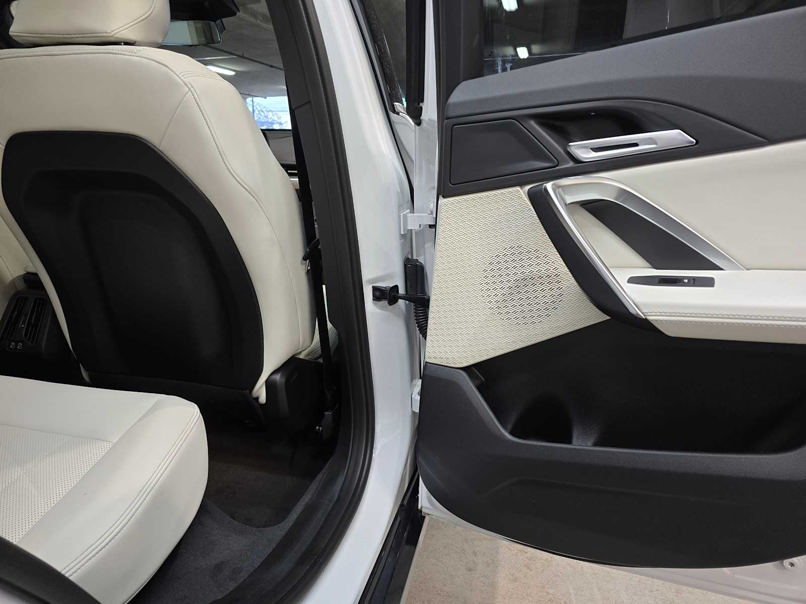 Thumbnail: 2026 BMW X1 - 28