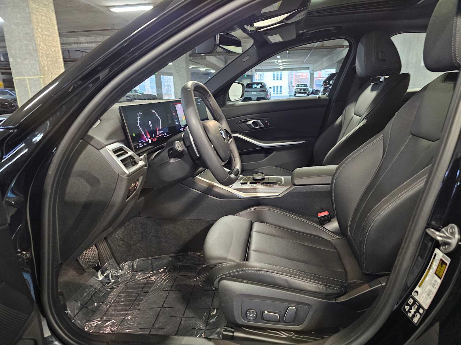 Thumbnail: 2025 BMW 3 Series - 32