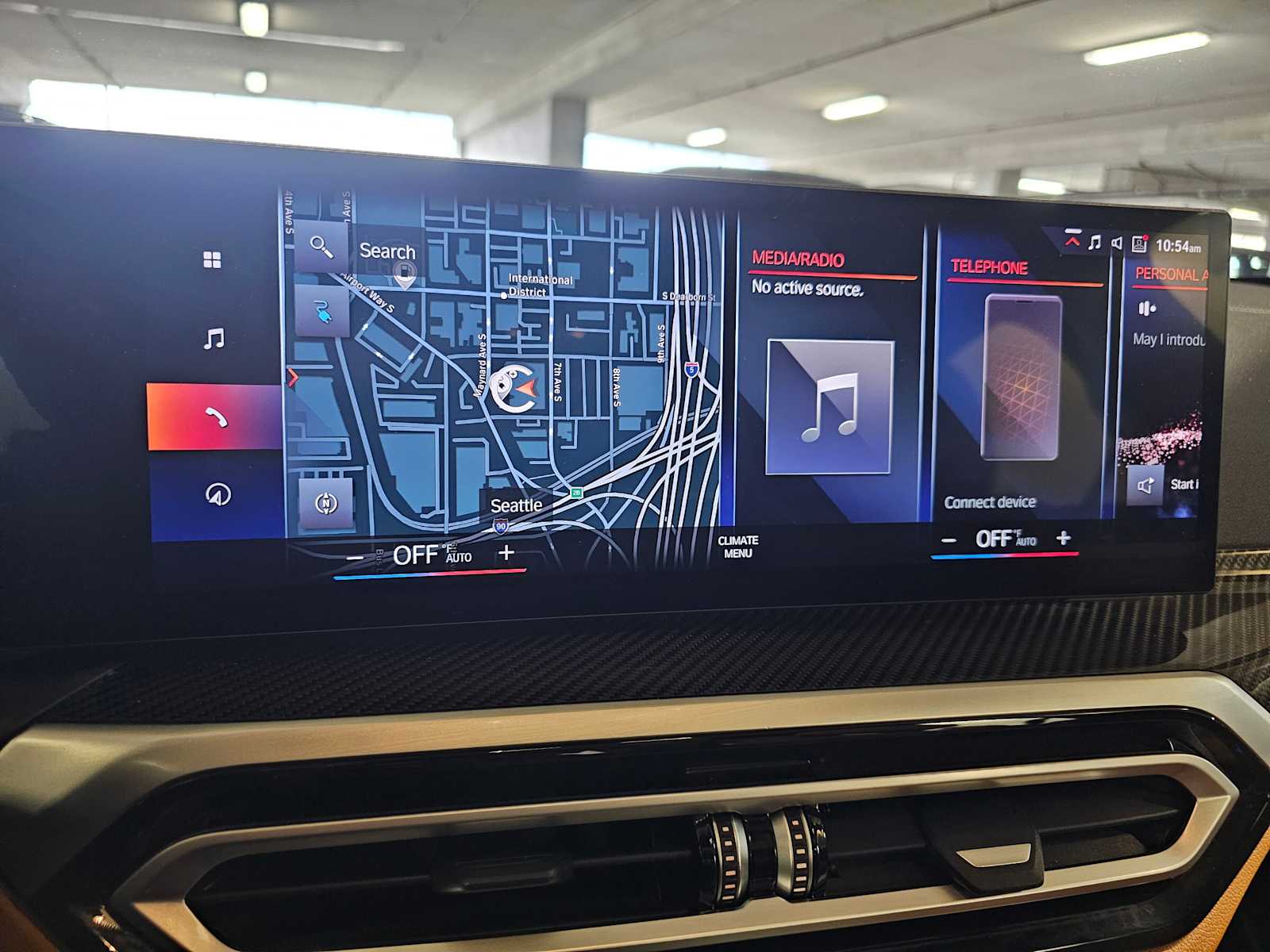 Thumbnail: 2023 BMW i4 - 12