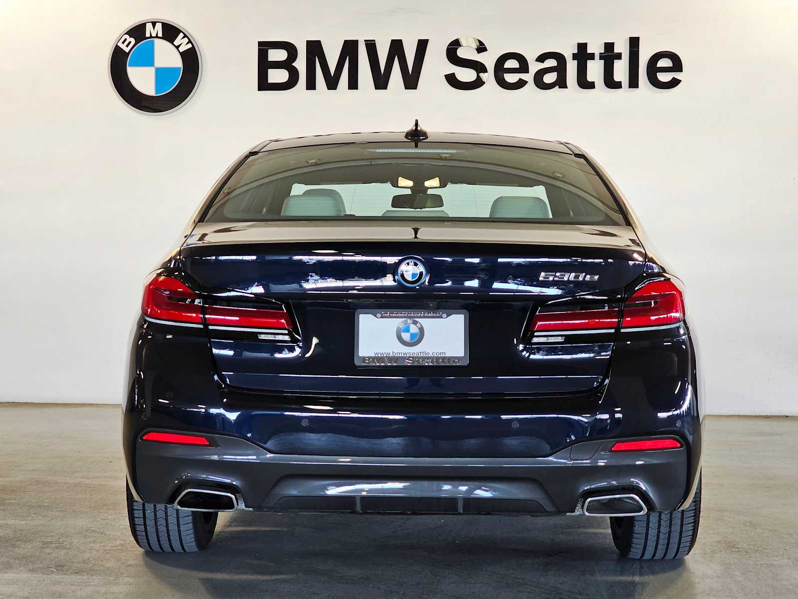 Thumbnail: 2023 BMW 5 Series - 5