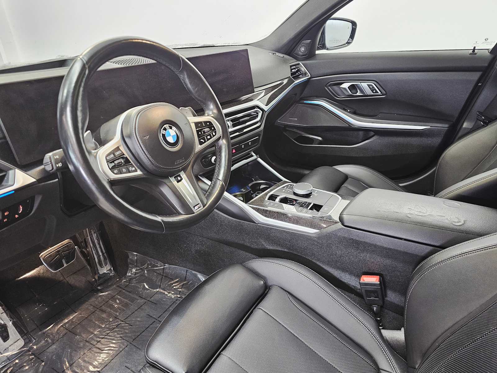 Thumbnail: 2023 BMW 3 Series - 2