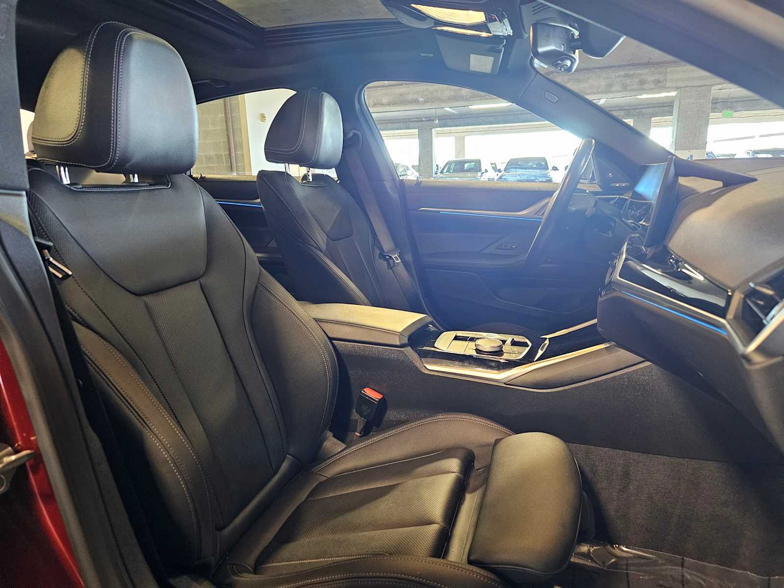 Thumbnail: 2023 BMW i4 - 39
