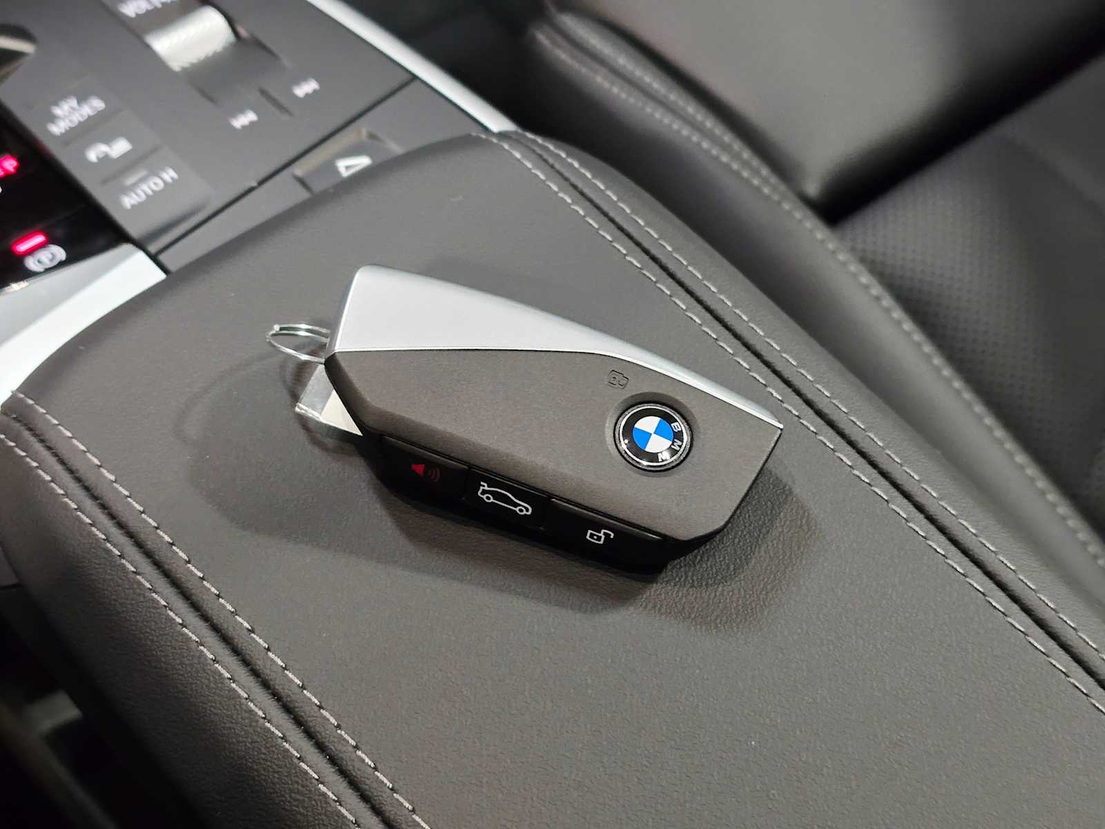 Thumbnail: 2026 BMW X1 - 31