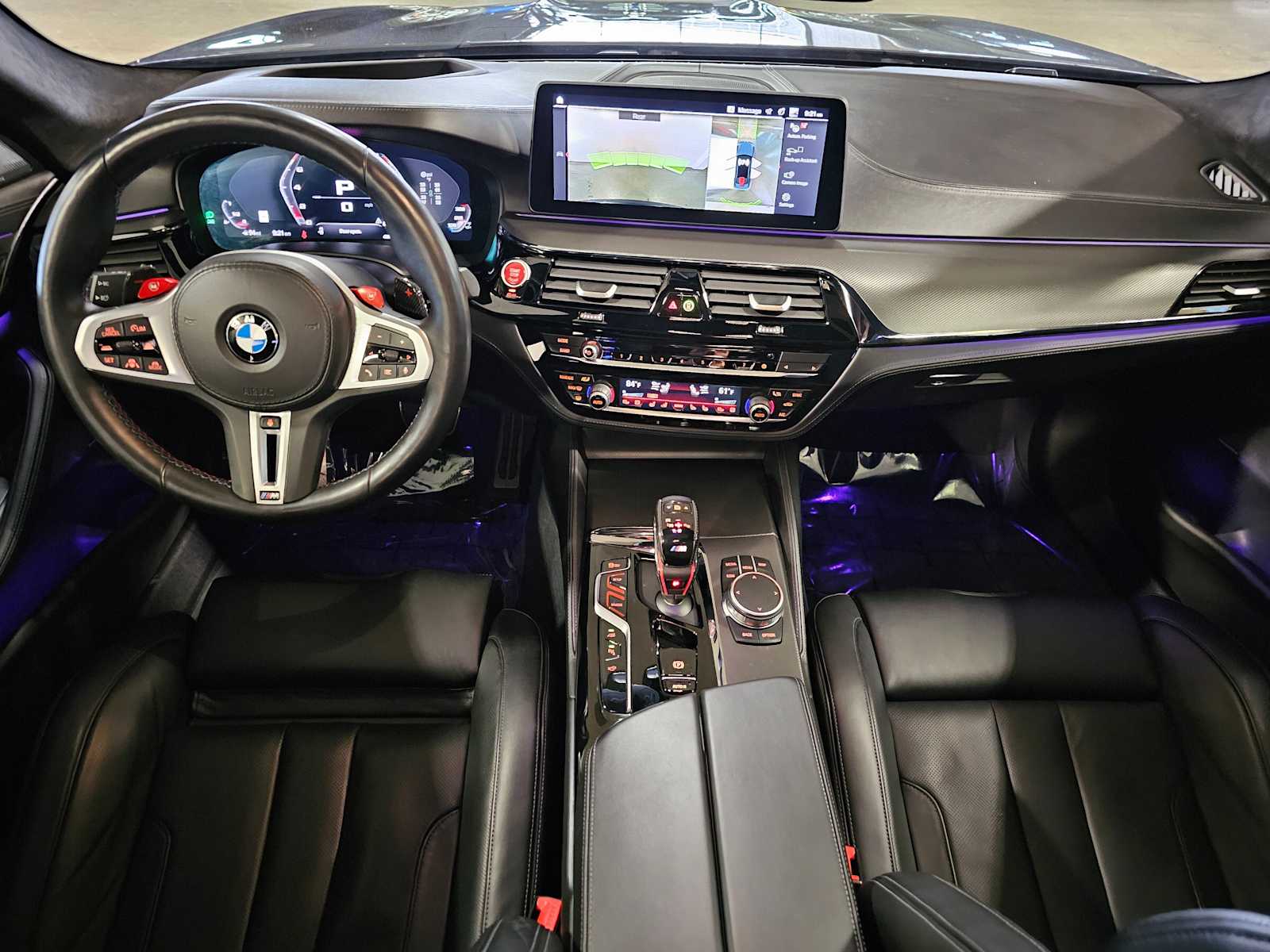 Thumbnail: 2021 BMW M5 - 10