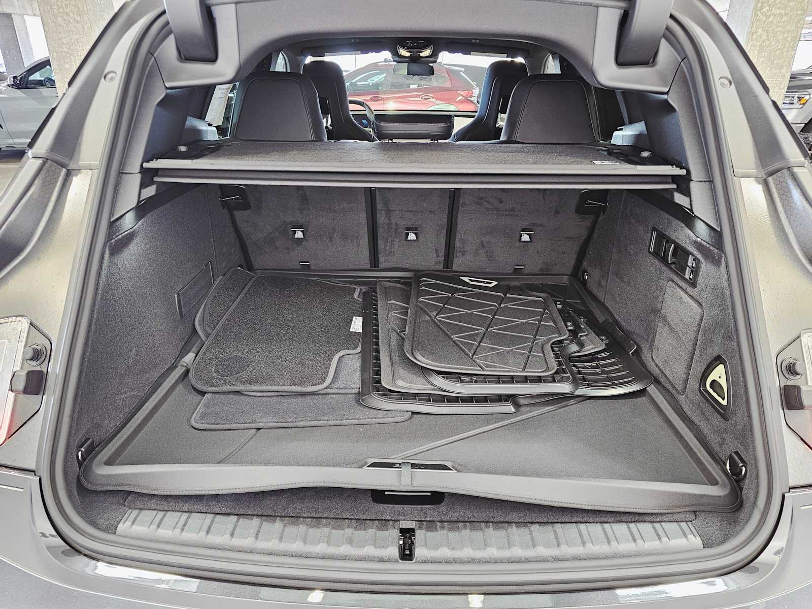 Thumbnail: 2026 BMW iX - 28