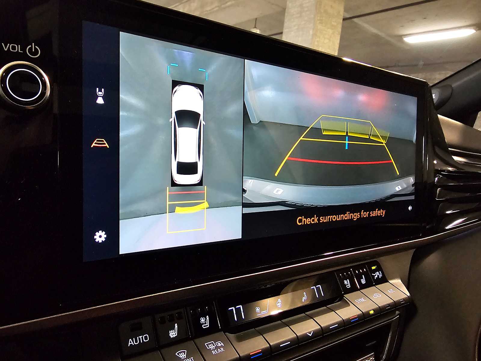 Thumbnail: 2025 Toyota Camry - 17