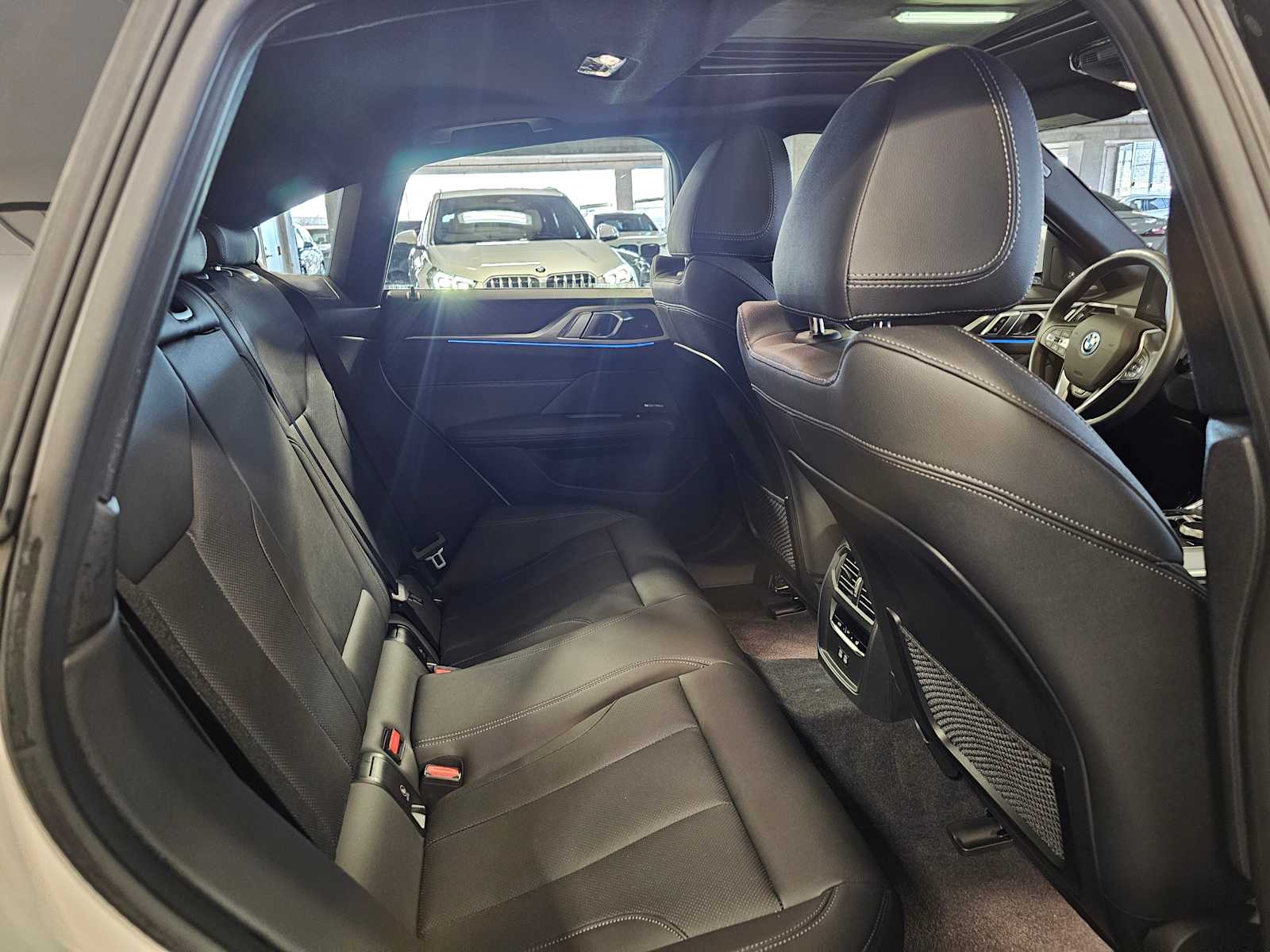 Thumbnail: 2023 BMW i4 - 39