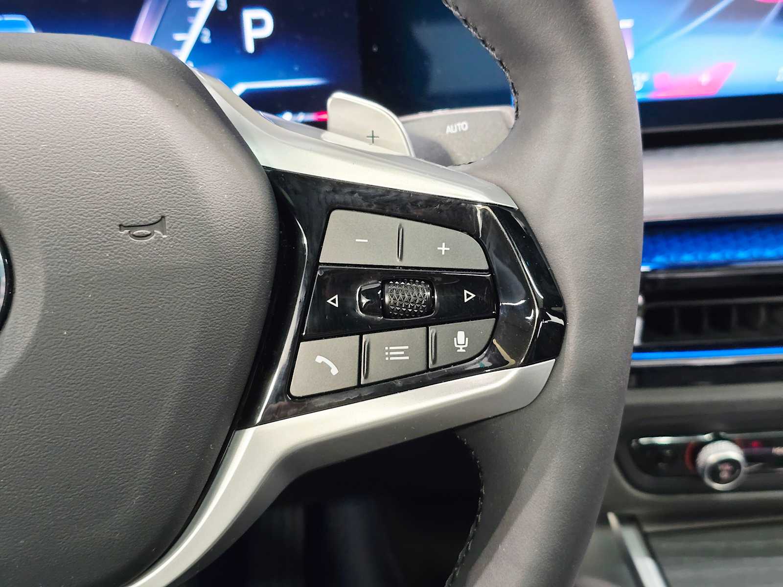 Thumbnail: 2025 BMW 3 Series - 19