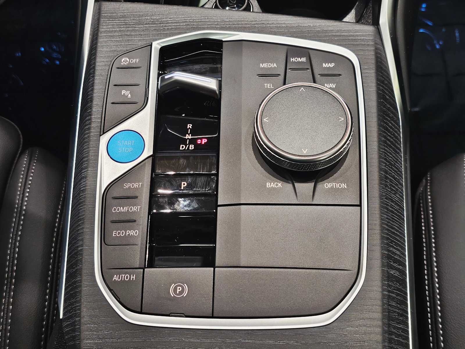 Thumbnail: 2025 BMW i4 - 18