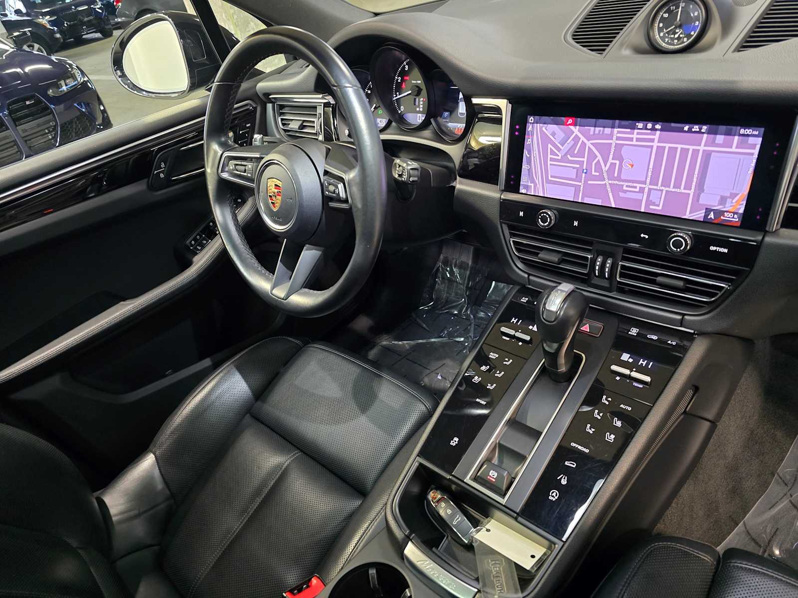 Thumbnail: 2024 Porsche Macan - 33