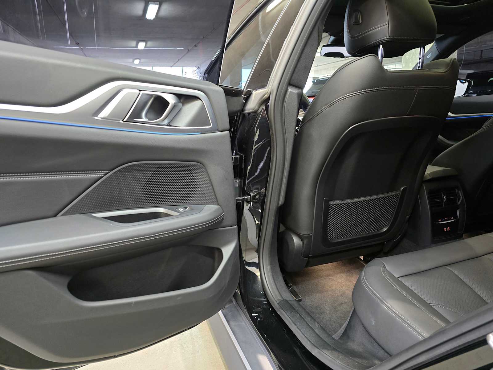 Thumbnail: 2023 BMW i4 - 26