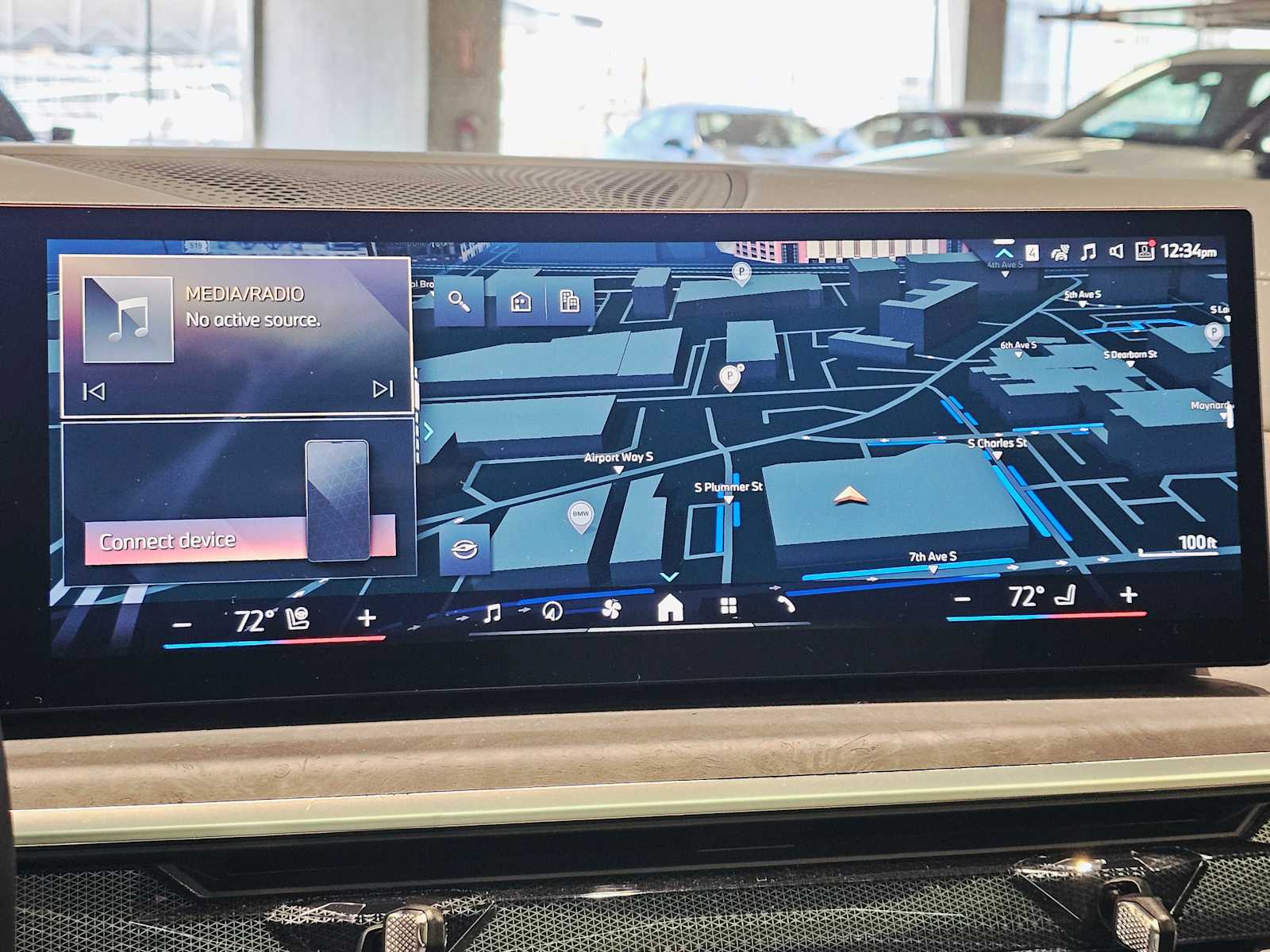 Thumbnail: 2026 BMW X7 - 14