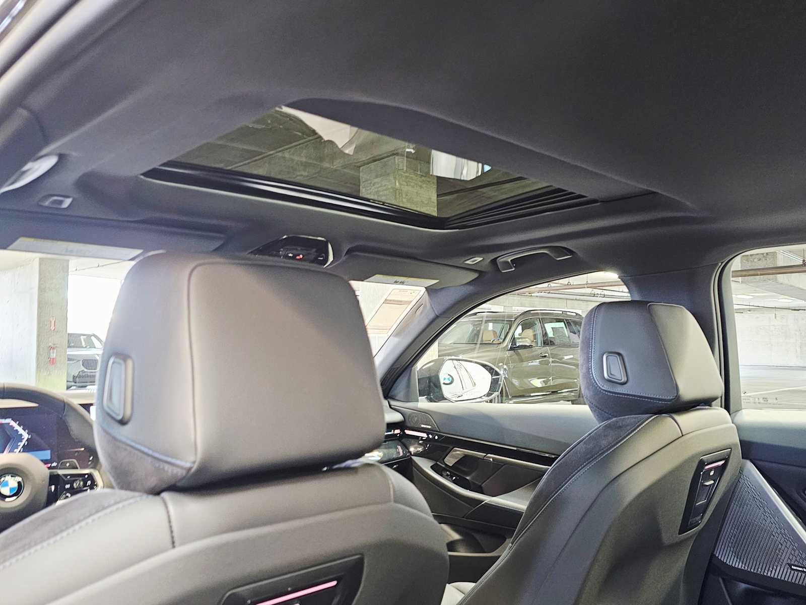 Thumbnail: 2026 BMW 5 Series - 26