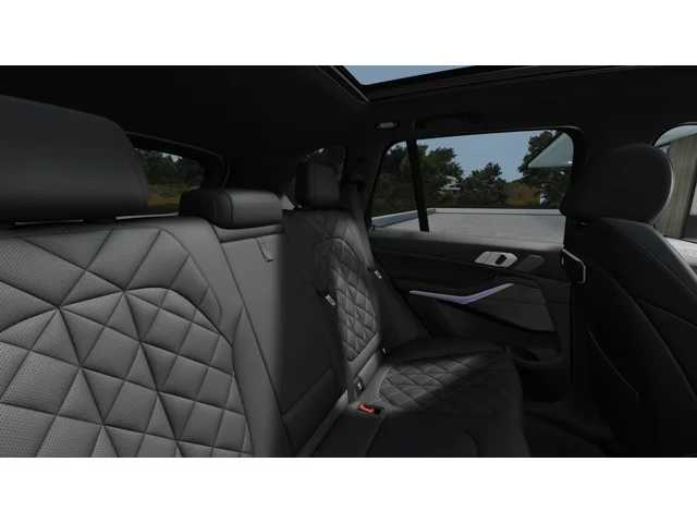 Thumbnail: 2026 BMW X5 - 12