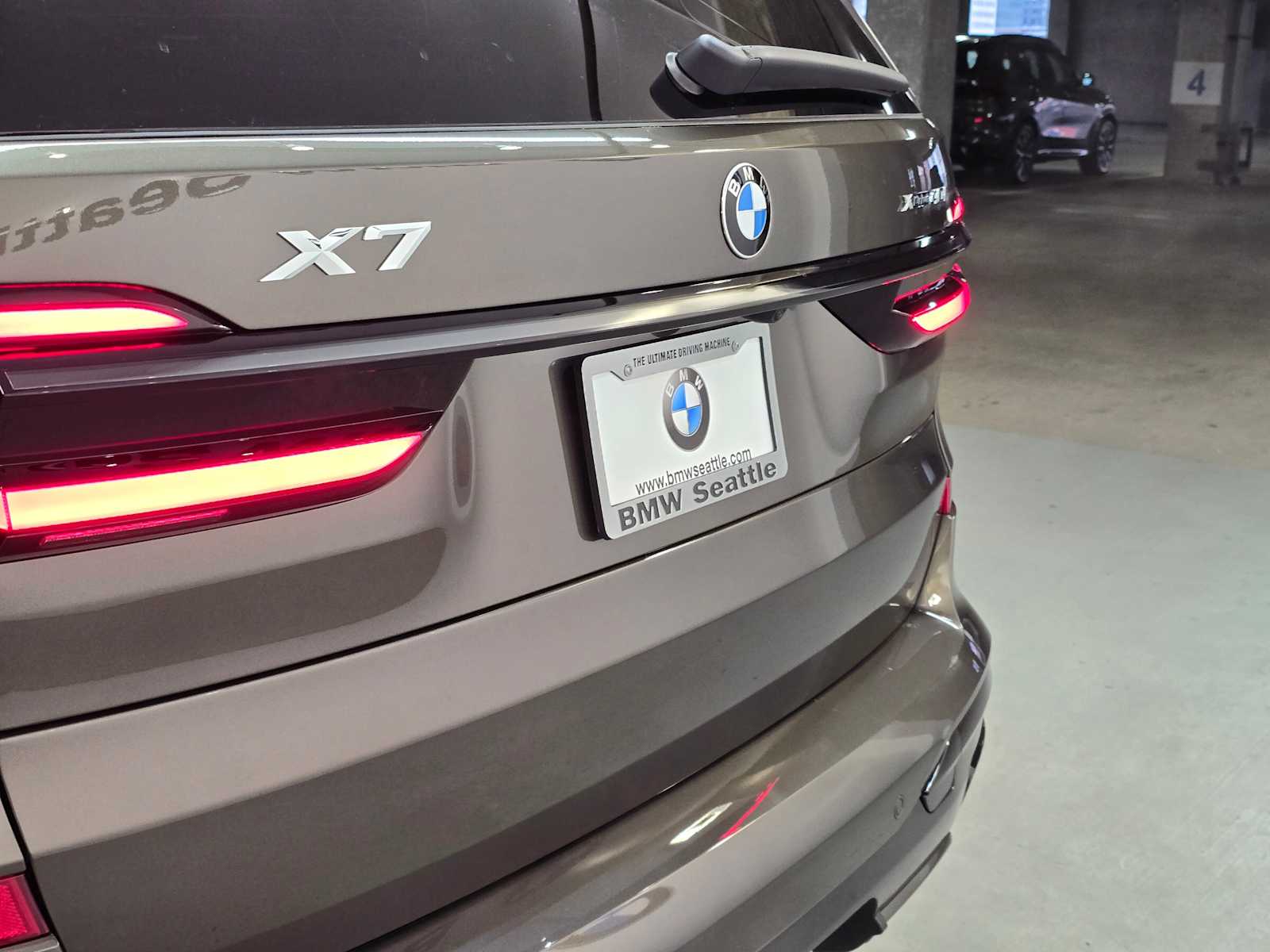Thumbnail: 2026 BMW X7 - 7