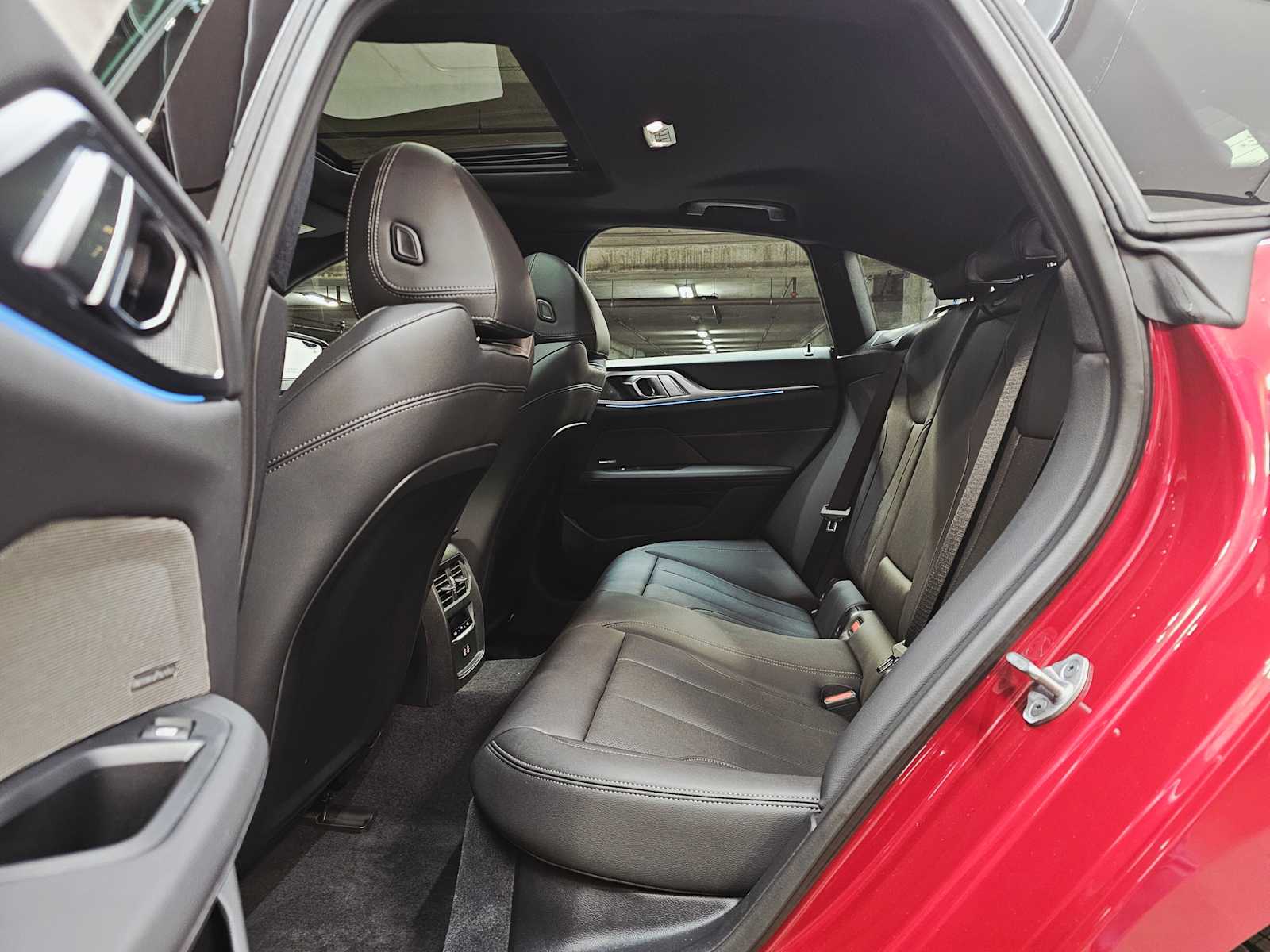 Thumbnail: 2025 BMW i4 - 25