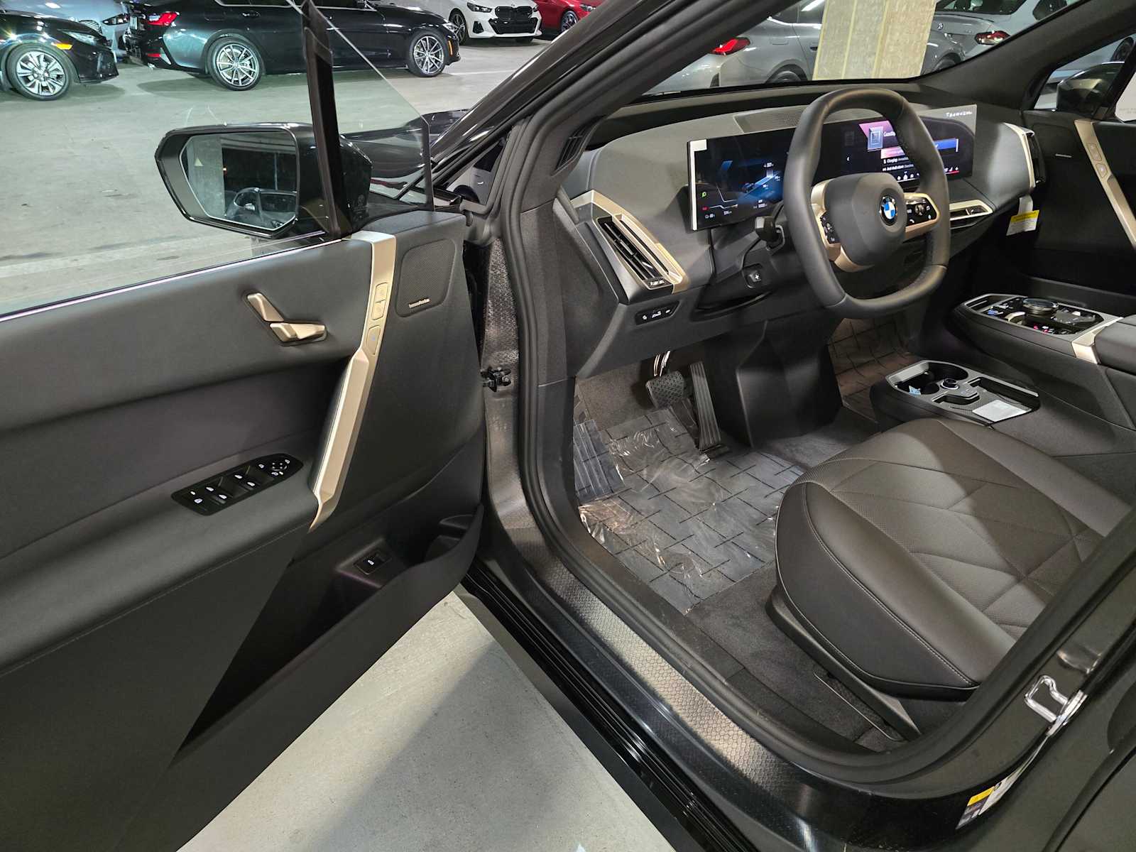 Thumbnail: 2026 BMW iX - 22