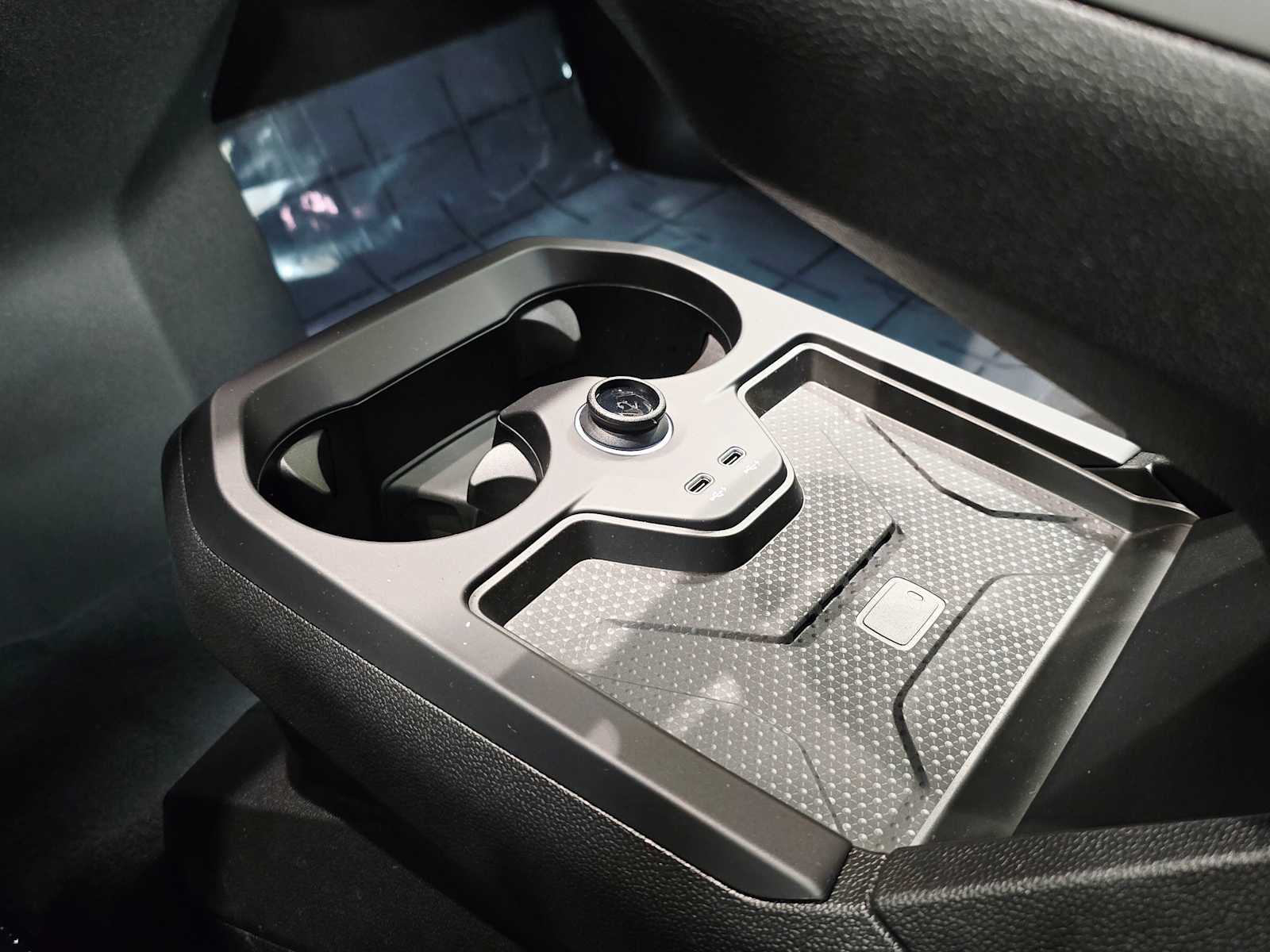 Thumbnail: 2026 BMW iX - 22