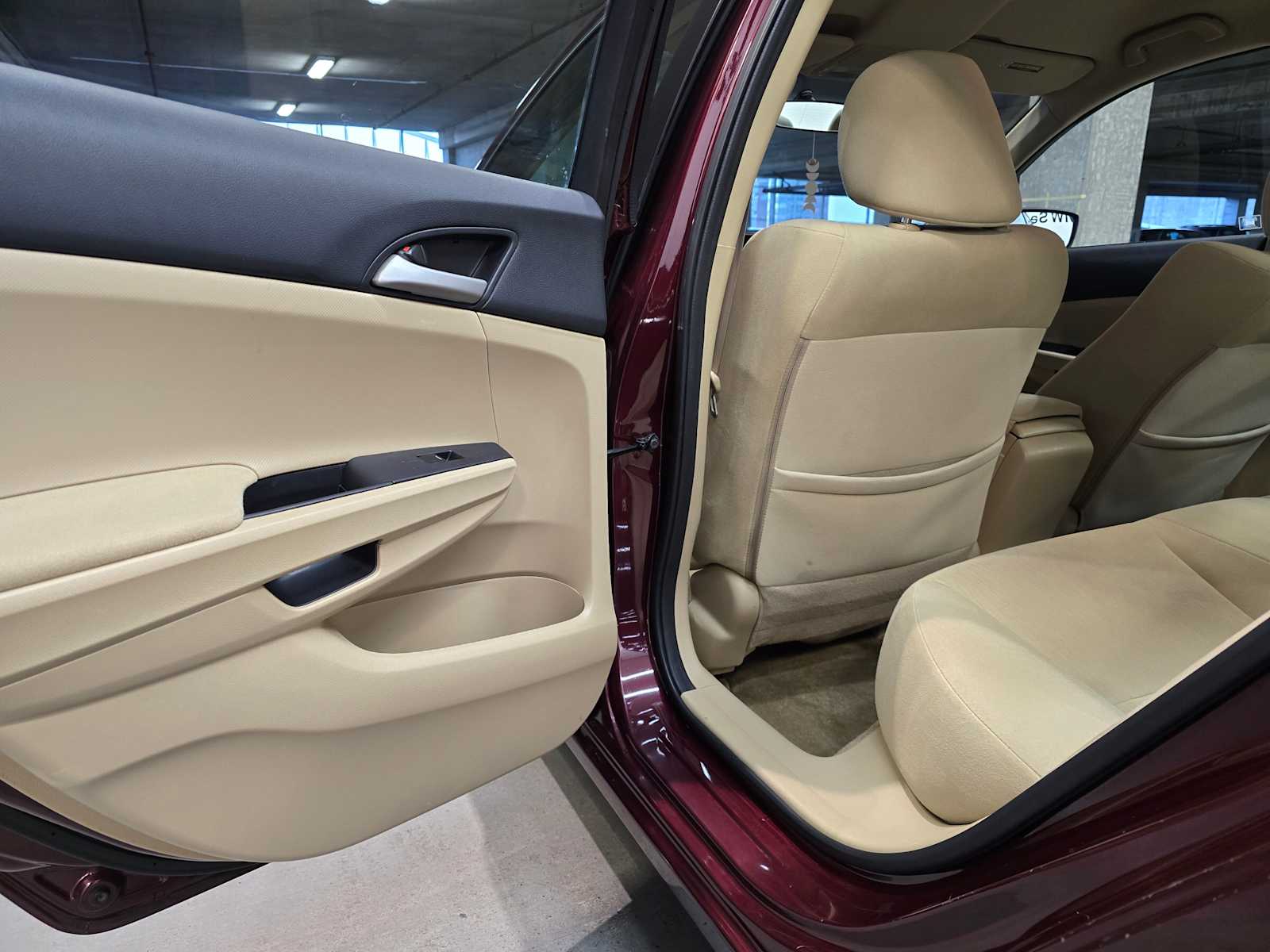 Thumbnail: 2011 Honda Accord - 24